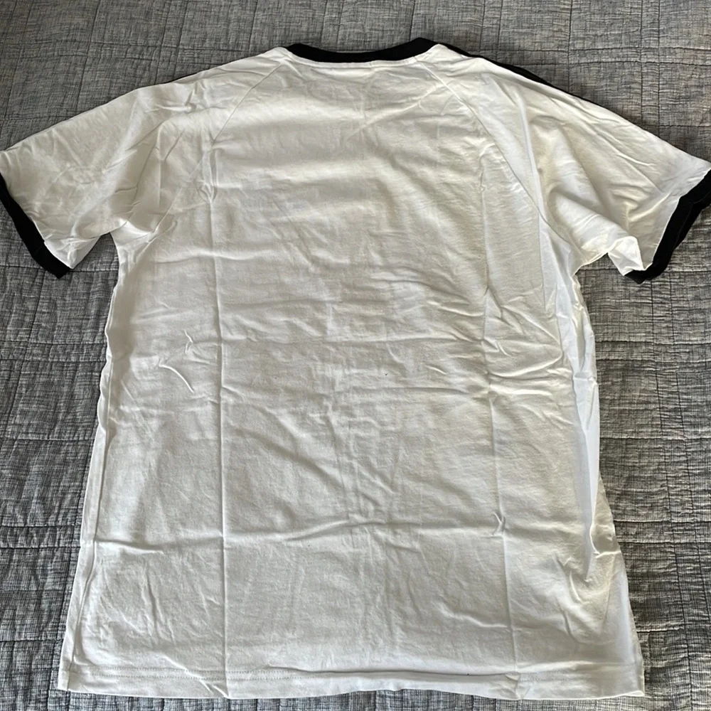 Adidas originals t shirt - Picture 3 of 4
